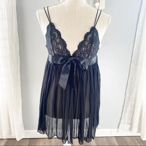 Victoria’s Secret Lingerie Teddy Pleated Black Babydoll Sexy Small Slip